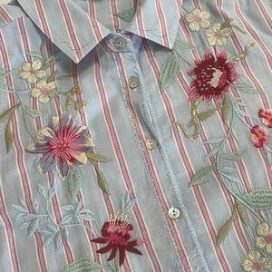 Johnny Was Button Front Shirt with Embroidered Detailing. Size M
